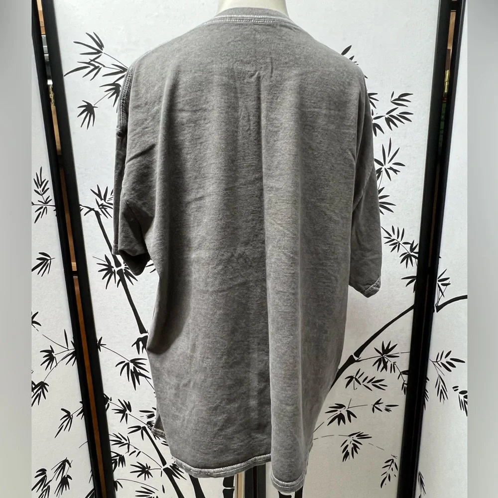 🐝 Aaliyah More Than A Woman Gray Stonewash Tee T-shirt - Picture 3 of 4